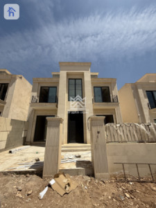 Gorgeous 6 Bedroom House for Sale image 1