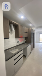 Modern 1-Bedroom Apartment Image 4