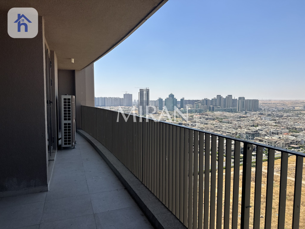 Fully Furnished Apartment with Stunning Views Image 22