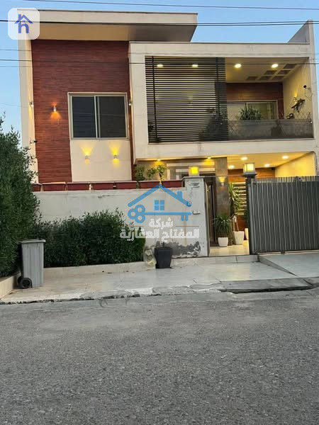 Modern 4-Bedroom House in Lawan City