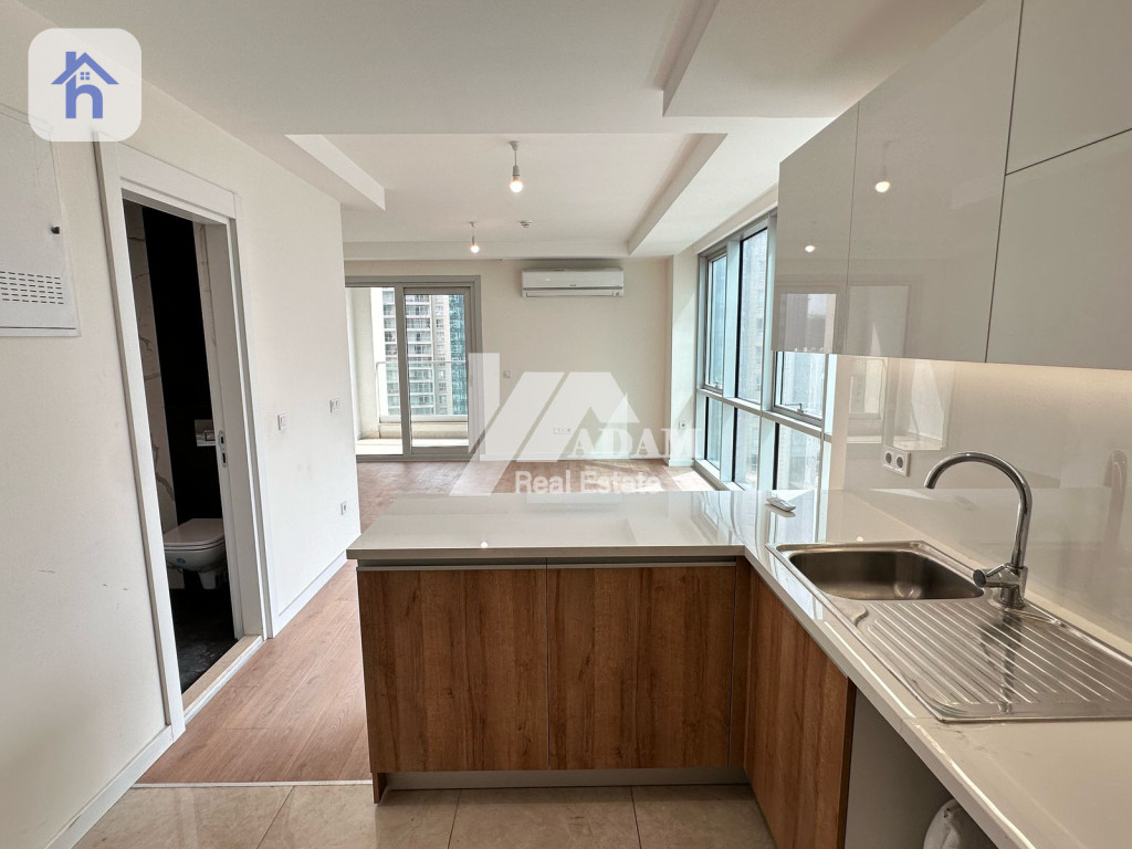 Bright and Spacious Studio in Prime Location
