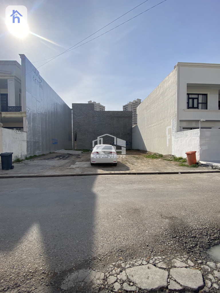 Residential Plot (250m²)