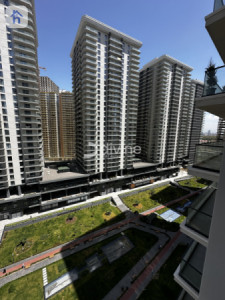 Contemporary 2-Bedroom Apartment with Large Living Space image 14