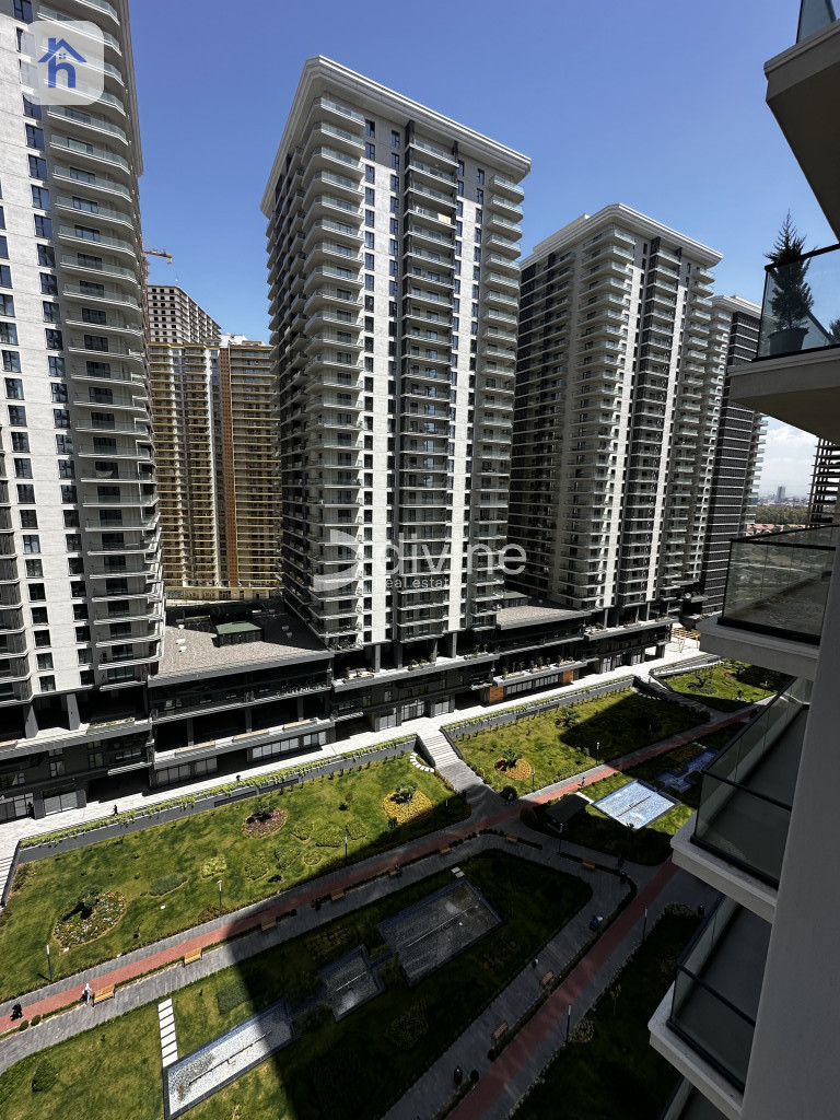 Contemporary 2-Bedroom Apartment with Large Living Space Resim 14