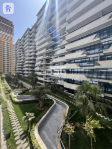 Luxurious living with Garden View image 7