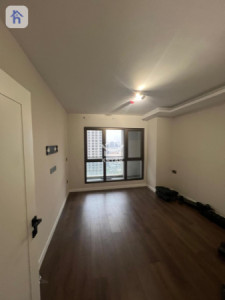 Elegant 1BR Apartment in Prime Location image 3