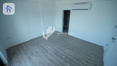 Spacious 3 Bedroom Apartment for Rent Image 6