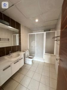 Spacious 3 Bedroom Apartment with Stunning Views Resim 7