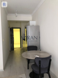 Cozy Studio Apartment in Prime Location image 2