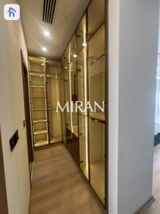 Spacious house with multiple rooms Image 21