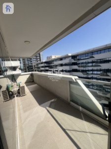 Modern Office with Great Views Image 4