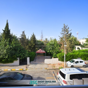 Cozy 3 Bedroom House opposite Garden in Shorsh Image 3