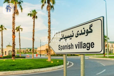 Spacious house in Spanish Village image 8