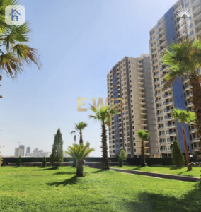Modern High Floor Studio Apartment image 3