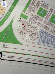 Prime 200m² Plot for Sale image 1