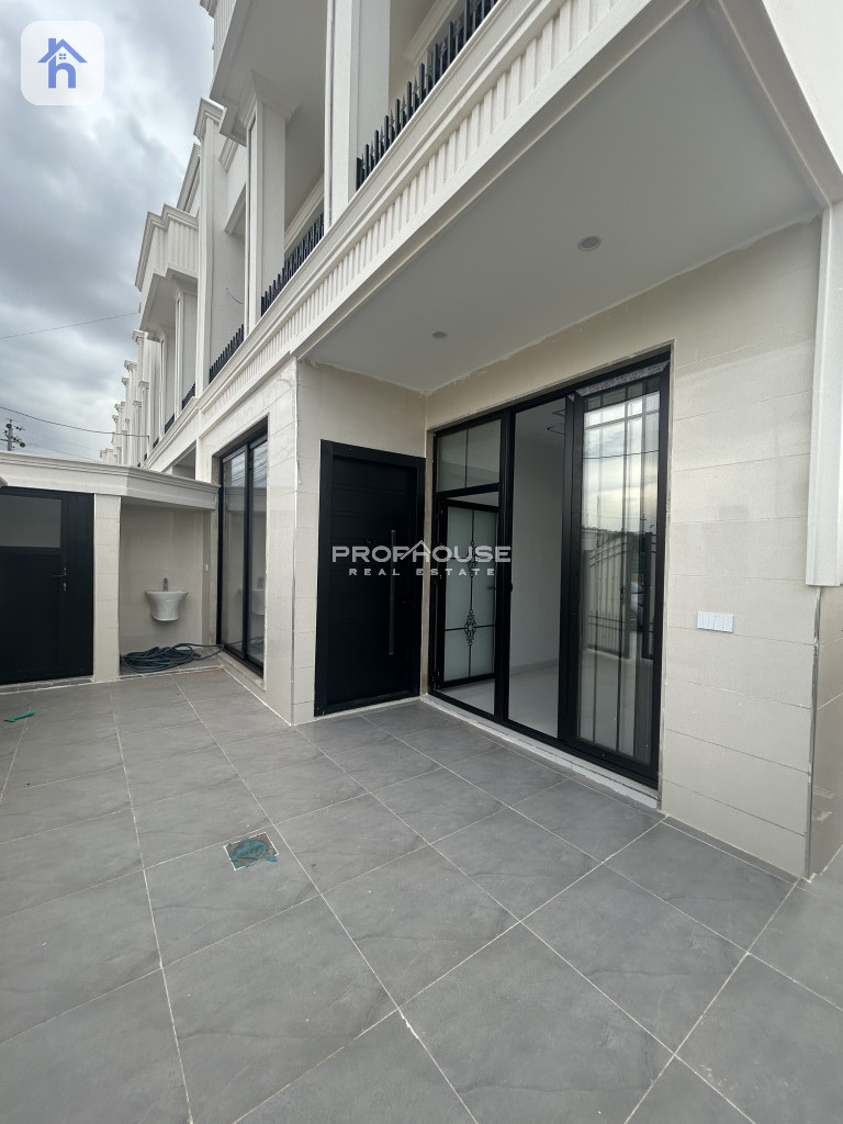 Spacious Family Home, Great Location Resim 2