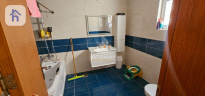 خانوویەکی فراوان بە ٤ ژووری نوستن لە گوندی ئیتالی 2 وێنە 11