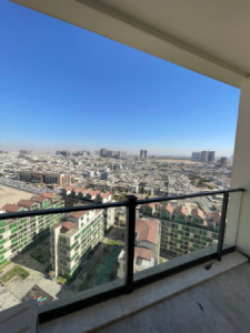 شوقەی ڕاخراو بۆ فرۆشتن وێنە 12