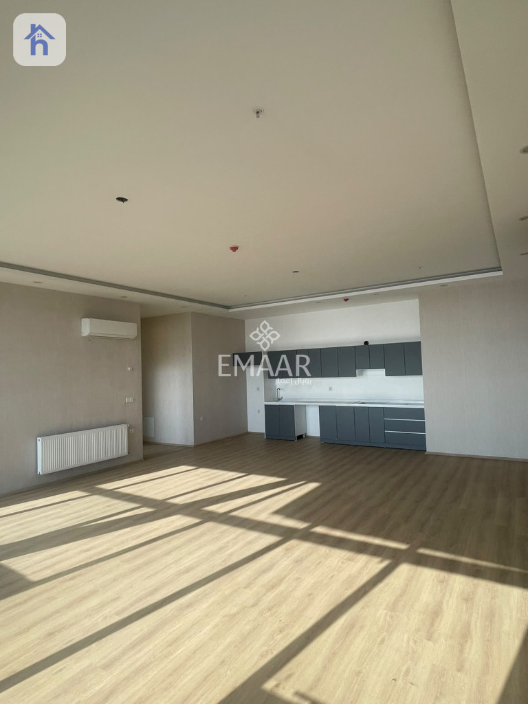 Modern One-Bedroom Apartment Resim 2