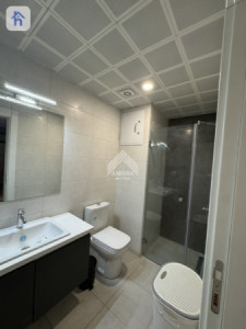 شوقەیەکی یەک ژووری نووستنی نایاب لە تاوەرەکانی ئیمپایەر پیرڵ وێنە 5