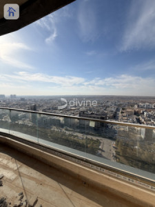 Luxurious Apartment in Prime Location Resim 4