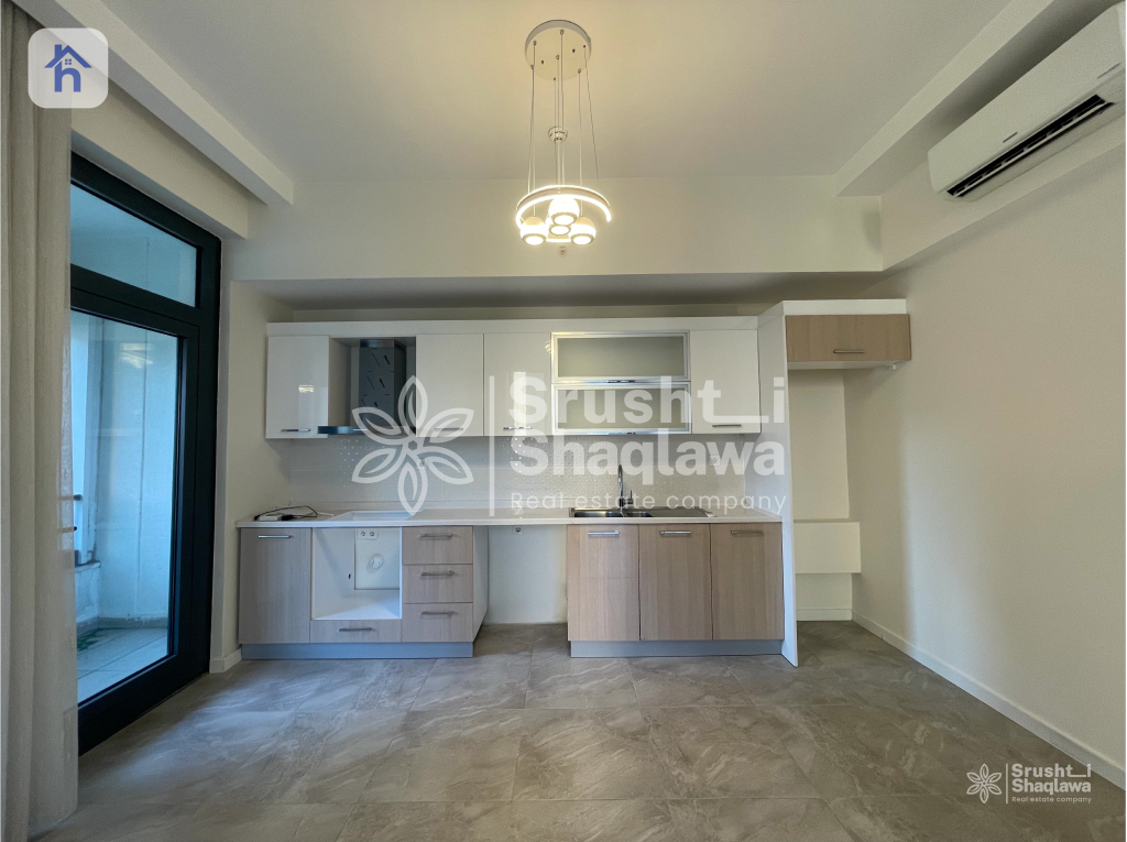 Apartment (171m²) in Empire Diamond