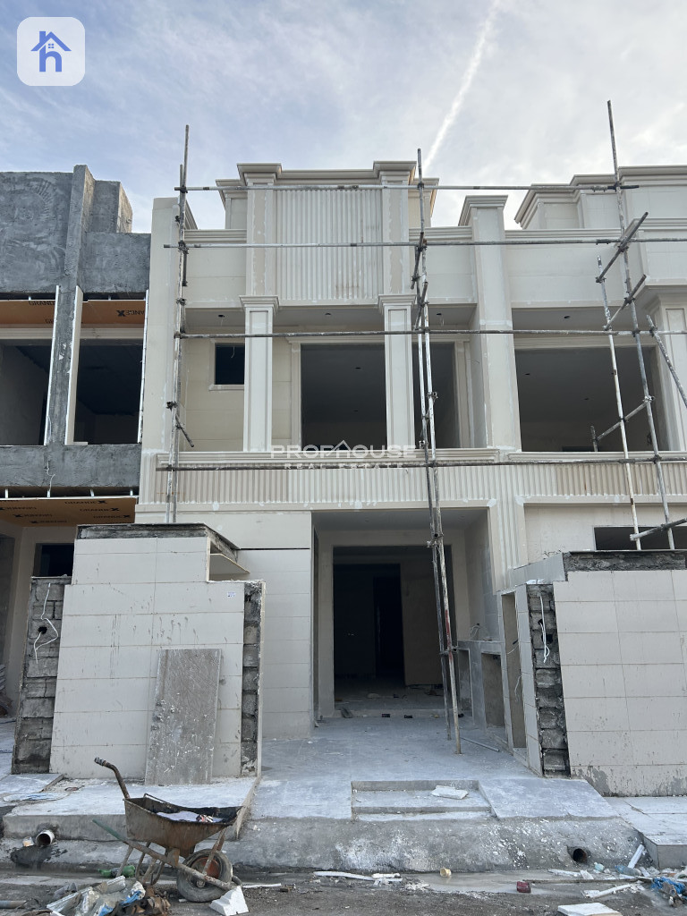 خانوو لە ژێر کارکردندایە