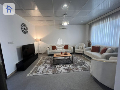Modern Apartment image 2