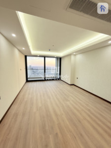 Modern One-Bedroom Apartment Image 7