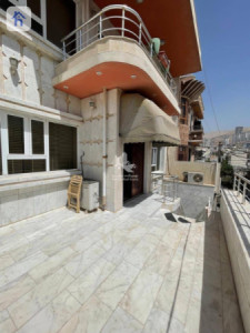 منزل ثلاثة طوابق image 2