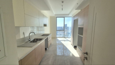 Modern Apartment with 2 Bedrooms image 9