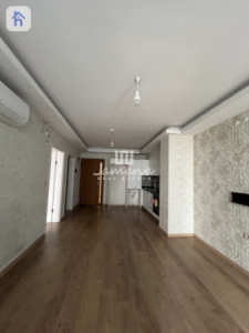 Modern One-Bedroom Apartment for Rent Image 5