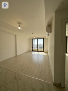 Modern 1BR Apartment in Empire Pearl Towers Resim 3