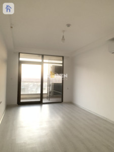 Modern apartment in prime location image 6