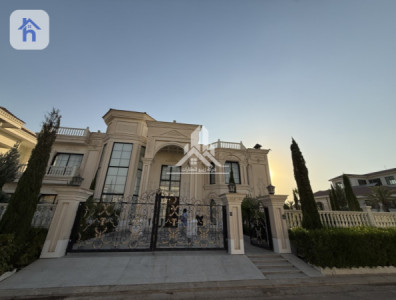 Luxurious Villa with Multiple Rooms — 1