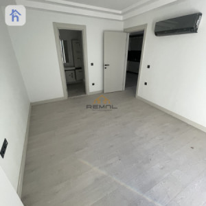 Bright 1-Bedroom Apartment for Rent image 5
