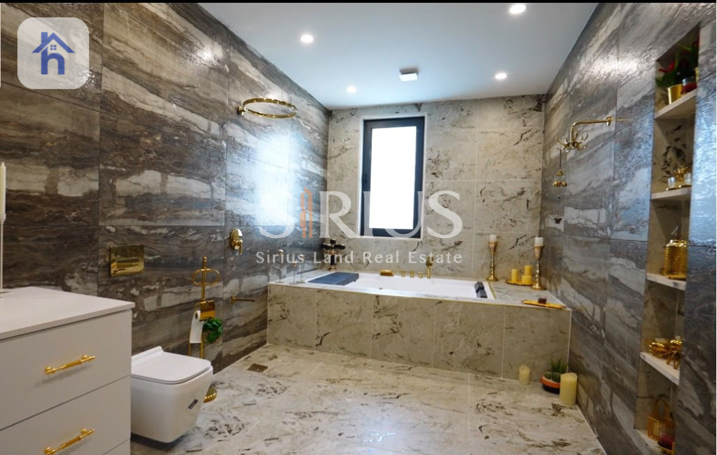 Spacious Erbil House with 5 Bedrooms Resim 17