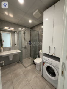 Modern Apartment in Empire Diamond image 4