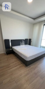 Modern Apartment image 3