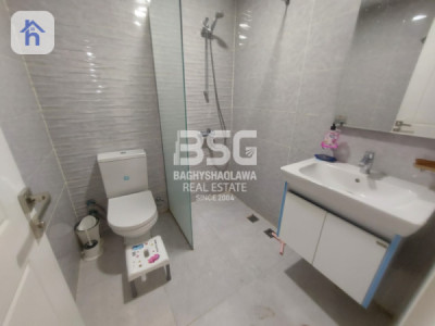 Modern 1-Bedroom Apartment Image 5