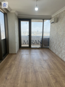 Modern Apartment in Star Towers Resim 4