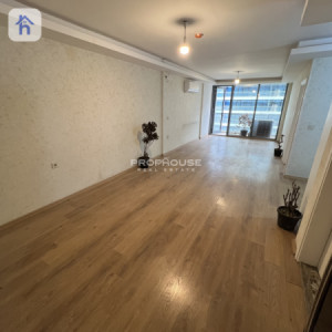 Modern one-bedroom apartment for rent image 1