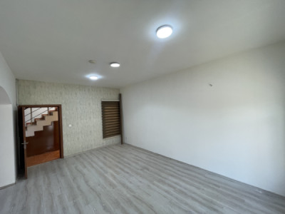 Elegant 4 Bedroom House for Rent Image 5