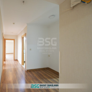 Modern Apartment in Prime Location Image 7