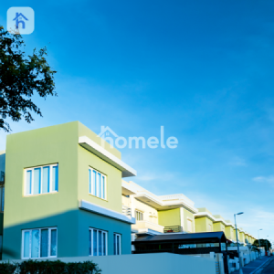 Villa in Block Q image 2