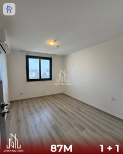 Modern 1-Bed Apartment in Life Towers image 2