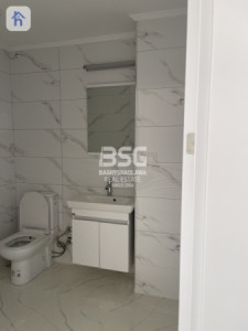 Spacious Apartment Image 7