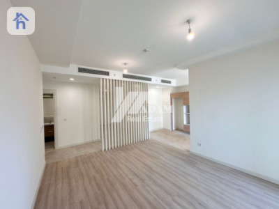 Modern 2 BR Apartment in Empire Square image 2