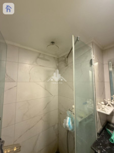 Chic Studio Apartment in Prime Location image 7