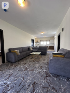 شوقەیەکی ئارام بە دیمەنێکی جوانەوە image 1